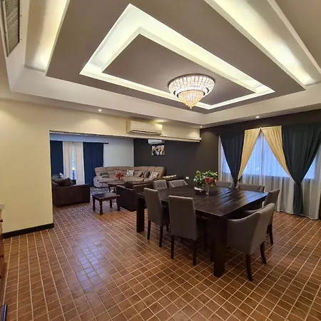 Luxury Holiday Villas In Bahrain For Families Barbar Exterior photo